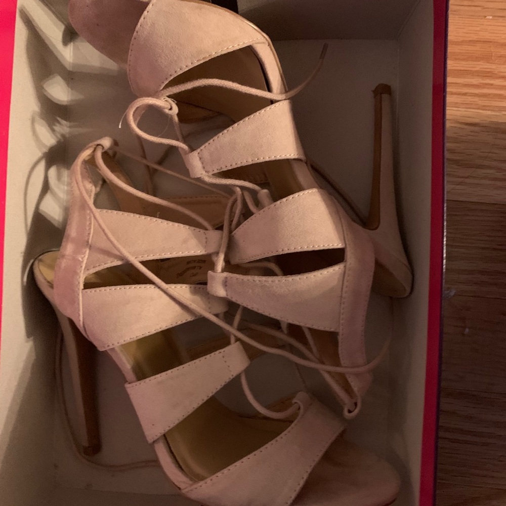 Heels - Picture 2 of 5